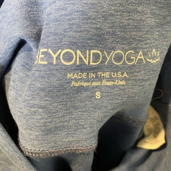 Beyond yoga light blue color yoga pants leggings - Picture 6 of 7